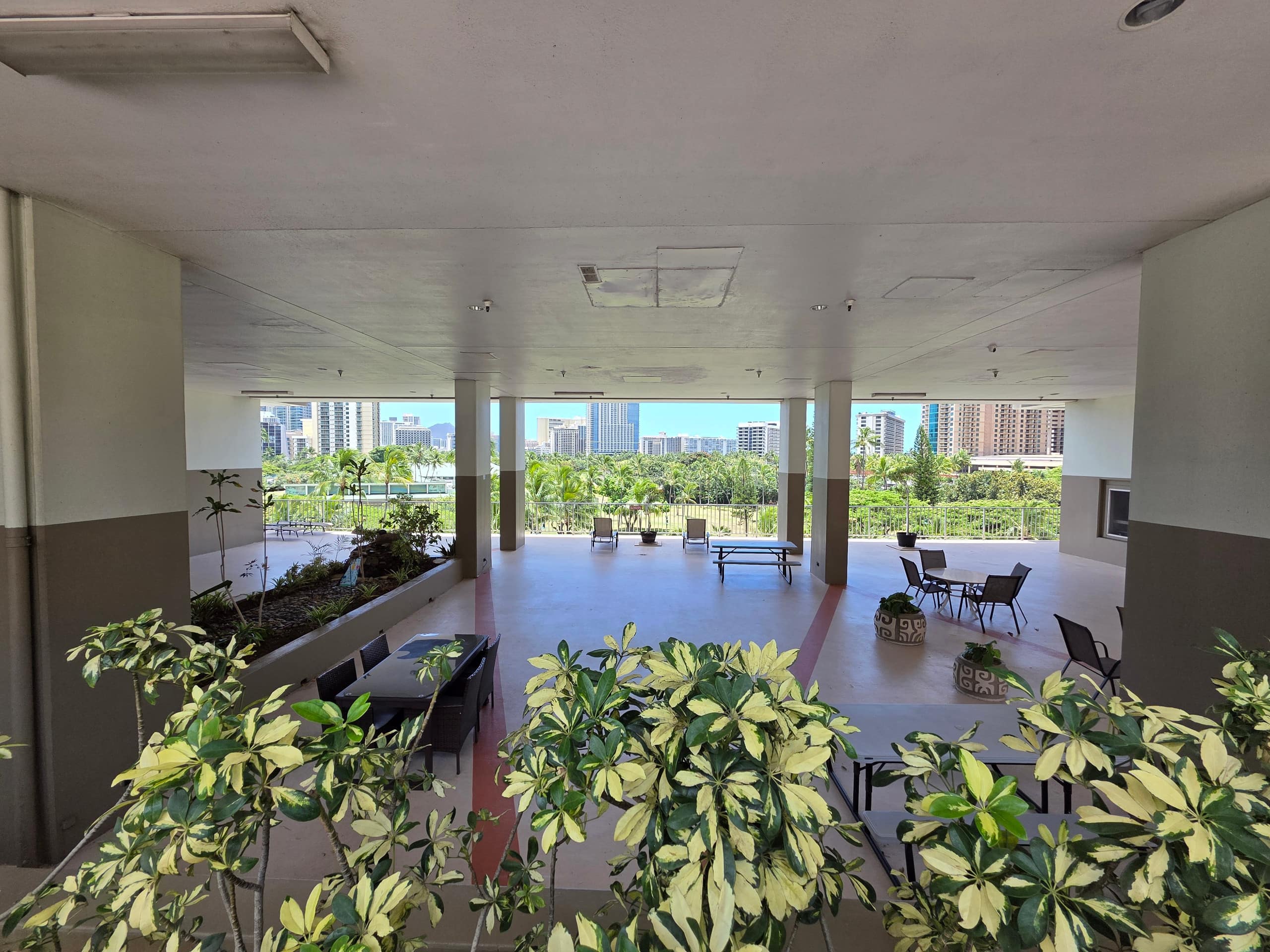 Condo in Honolulu · ★4.91 · 1 bedroom · 1 bed · 1 private bath - Image 9