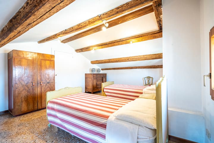 Camera da letto 2