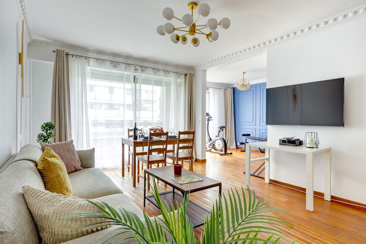 Suite Curial — Salon