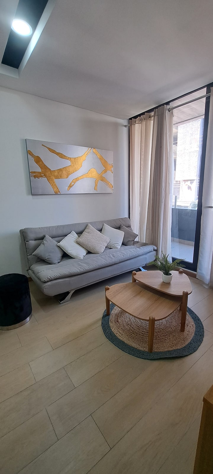 Titanium Mac House 2 Dormitorio 3 Baños Y Balcón. - Bolivia