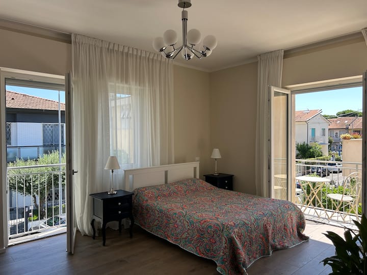 Your Room In Viareggio - Viareggio