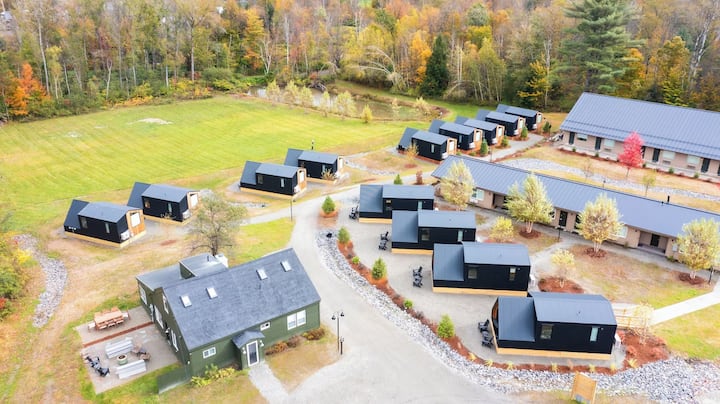 Affordable Room Perfect For Fall Foliage Getaway - Stowe, VT