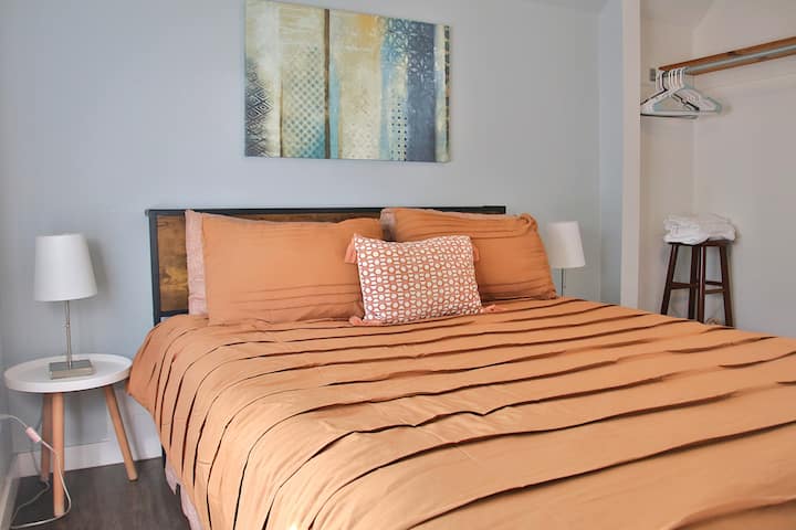 Upstairs unit queen bed