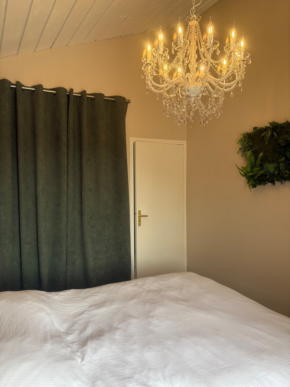 Kitanda cha Chumba Kikuu cha Kulala 160 x 200