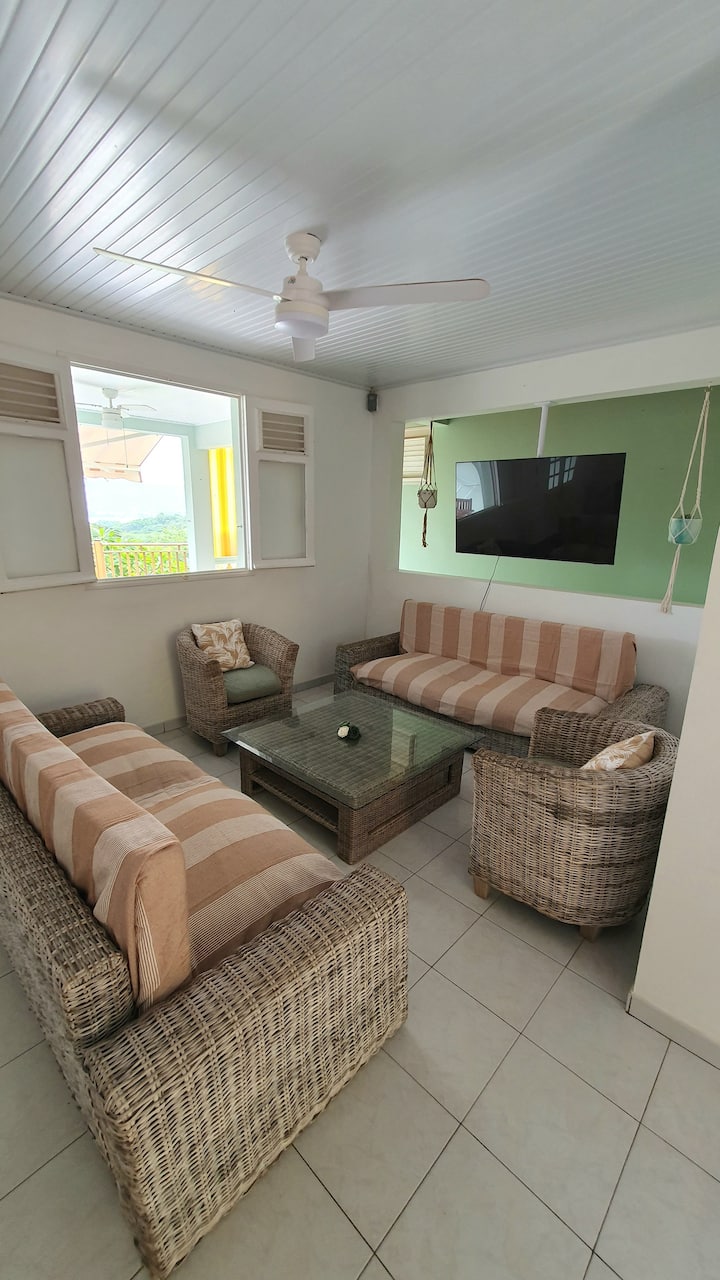 Villa 4 Ch. Avec Piscine Et Vue Mer - Le Robert - Martinique