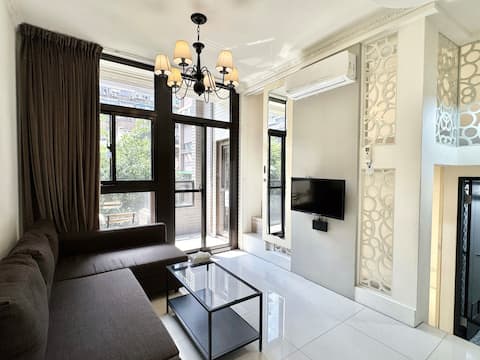 Lite House Ximen – Balcony facing the park, elevator building, private entrance, near the MRT 550m,