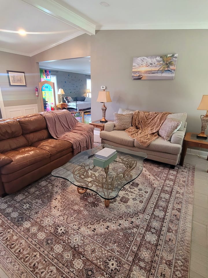 Luxurious Getaway - Mooresville, NC
