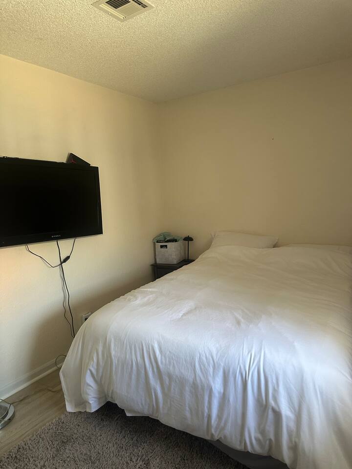 Спалня 2