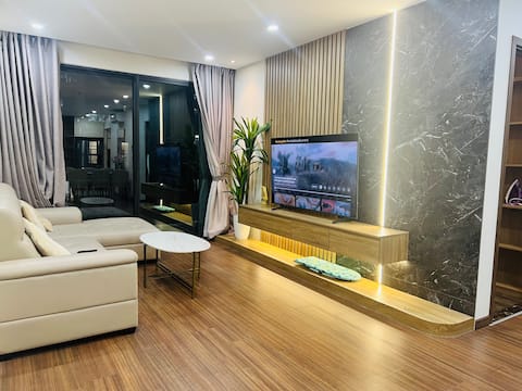 Luxury 3-Room Apartment in Ha Do District 10