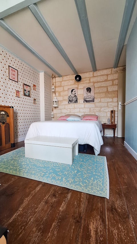 Top performing Airbnb: La Calade, Independent intramural suite. in Aigues Mortes