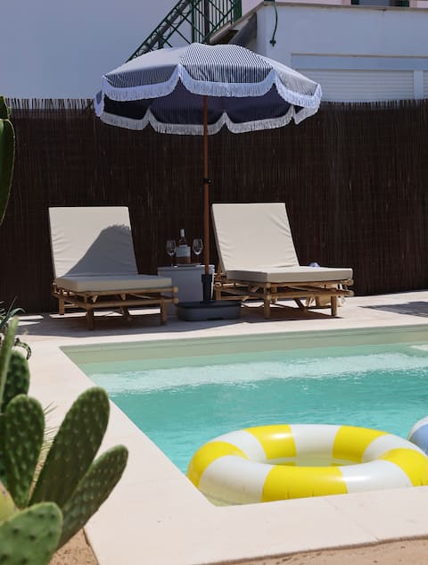 Imóvel de sucesso: Beach Bungalow with Heated Pool em Comporta