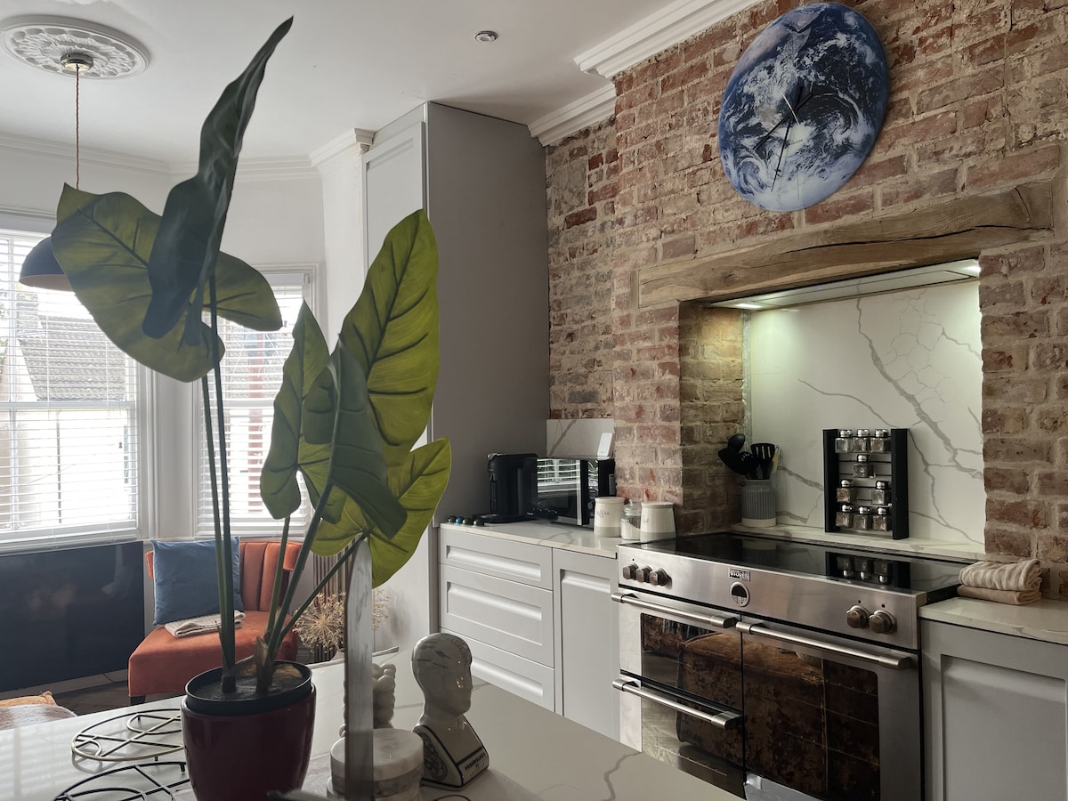 Victorian2Bd2Bath CityCentreApt