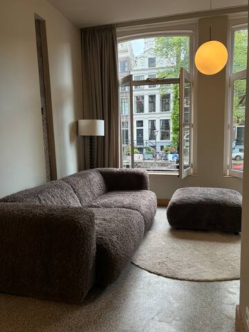 Modern Canal house city center gallery image 4