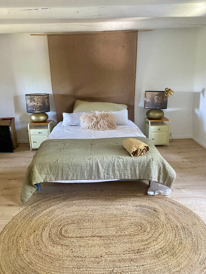 საძინებელი 1