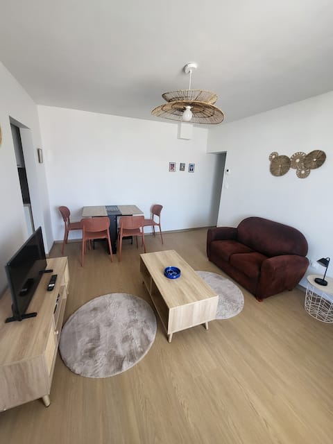 Annonce Airbnb populaire: Small new house 50 m from the beach Dogfriendly à Saint Pierre D'oléron
