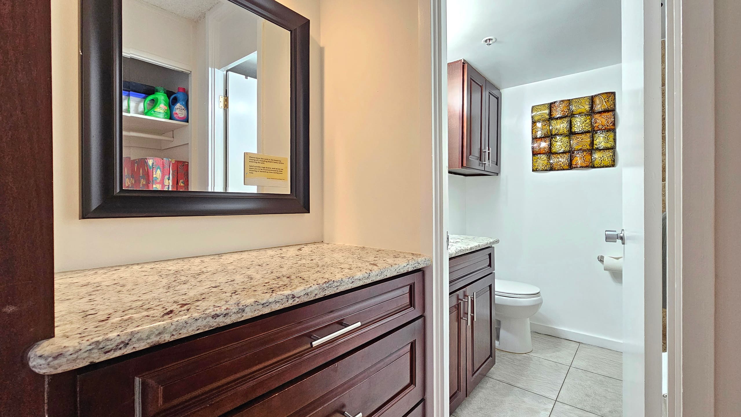 Condo in Honolulu · ★4.68 · Studio · 1 bed · 1 private bath - Image 15