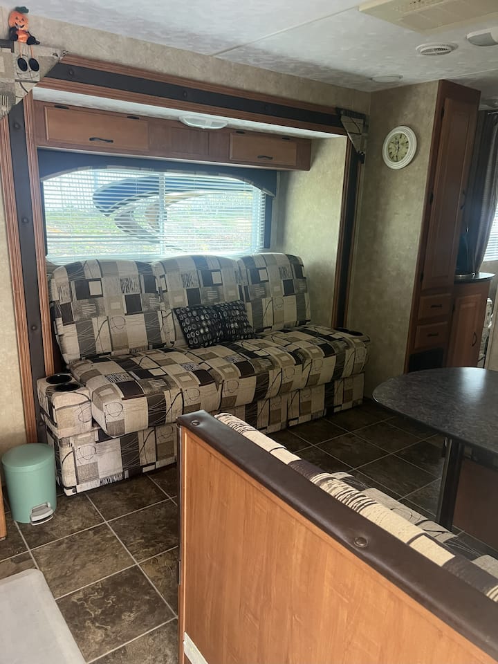 Sunny Getaway – Trailer. Breakfast For Extra Fee - Riverside, CA