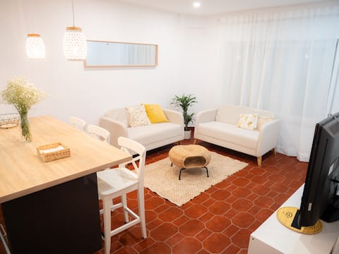 Top performing Airbnb: Apartment in Costa da Caparica in Costa Da Caparica