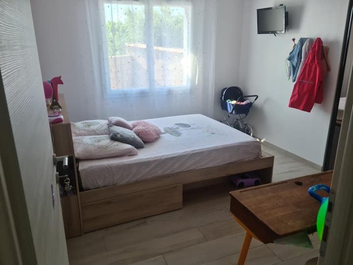 Dhomë gjumi 2