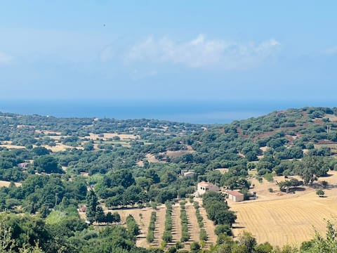 Villa with 3 master suites with sea view