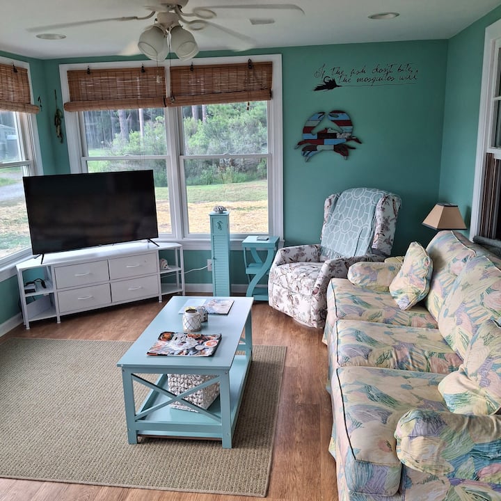 Waterfront Paradise At The Little Oyster Oasis - Kilmarnock, VA