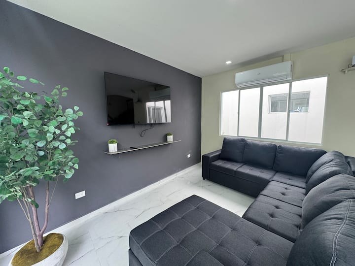 Townhouse Candelaria @Santa Ana+ac+starlink+garden - El Salvador