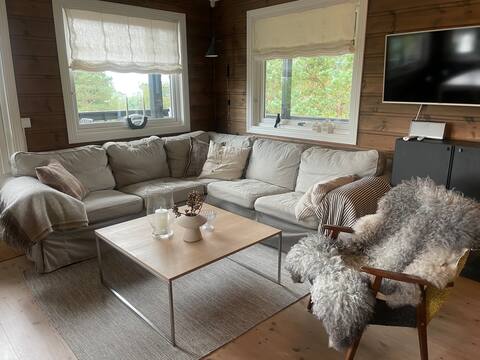 Top Airbnb: Family fun and tranquility in scenic surroundings. in Lindesnes
