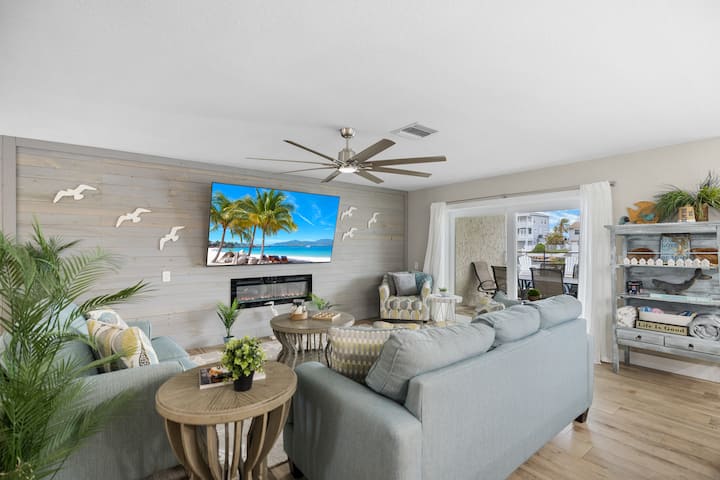 Heated Pool+spa & Mini Golf W/ Direct Gulf Access - Hernando Beach, FL