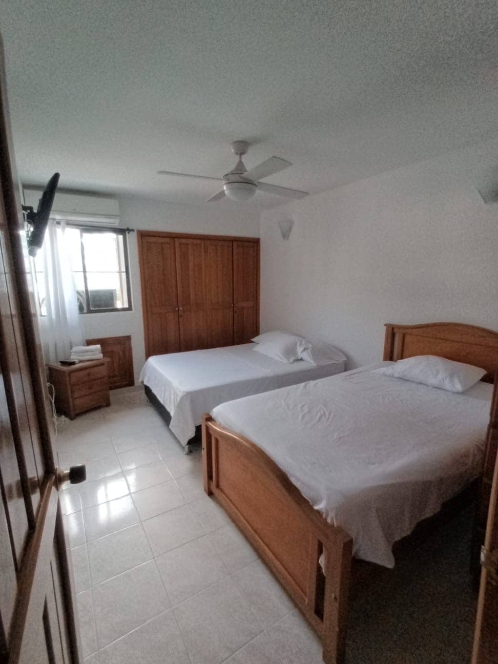 รูปทั้งห้อง