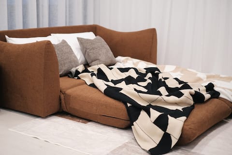 Top Airbnb: 'Amber' · 1 bedroom Apt in Burwood Near Everything in Burwood