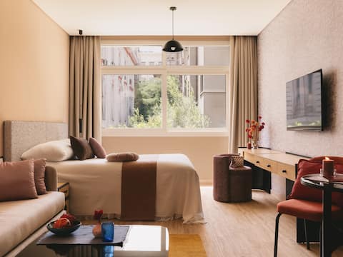 Saint J Hotel by Brassbell l Studio