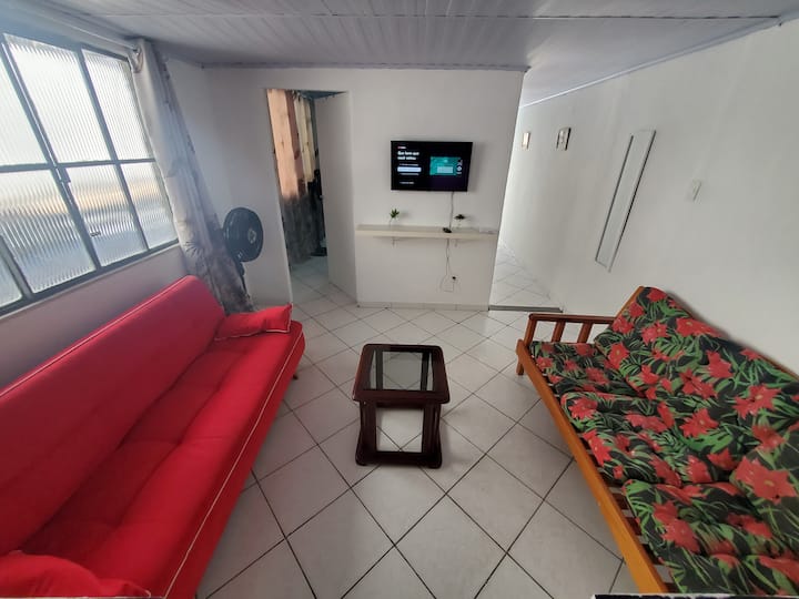 Casa E Terraço Independente Com Vista Pra Serra - Duque de Caxias
