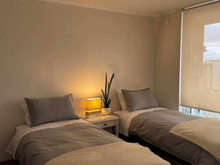 Schlafzimmer 2