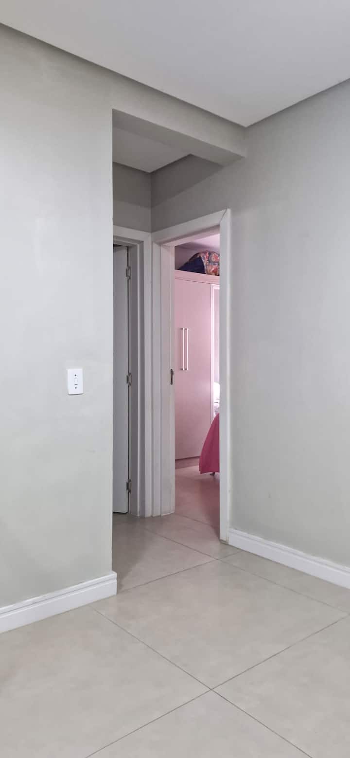 Imagen de apartamento cerca del centro de Florianópolis. {1}