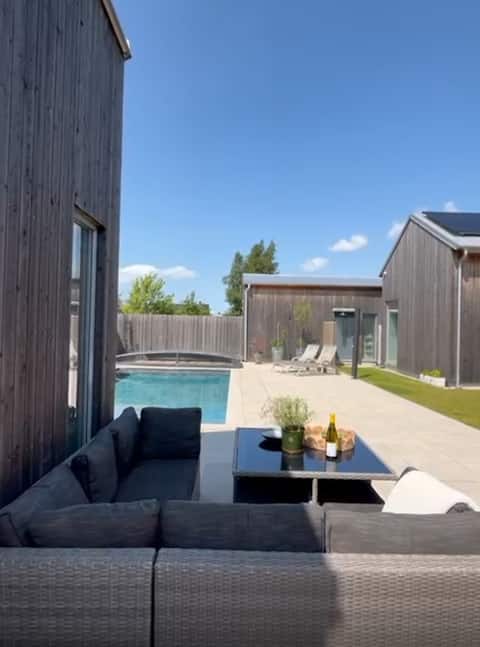 Exclusive villa with pool in Lomma