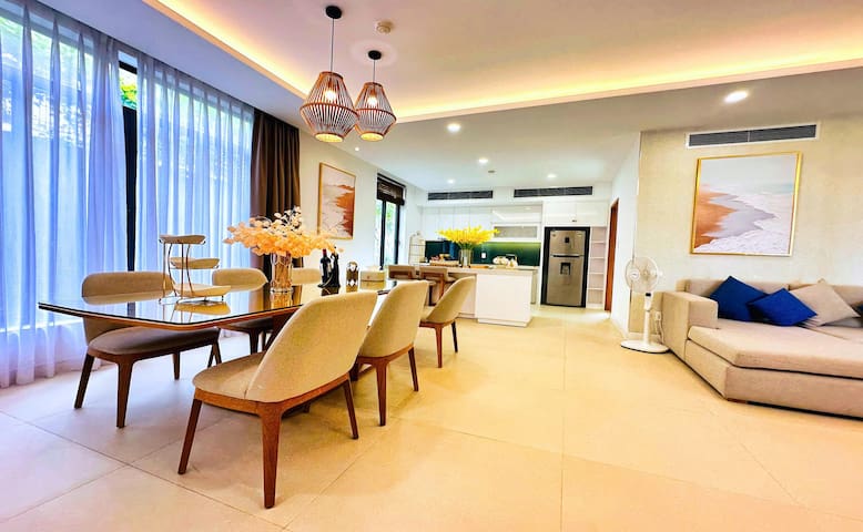 SUNNY SMES managed Airbnb listing 1