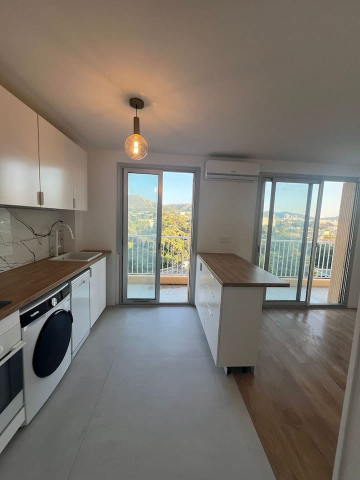 Superbe T3 Lumineux Neuf Clim - Marseille