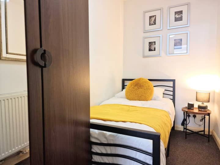 غرفة النوم 2