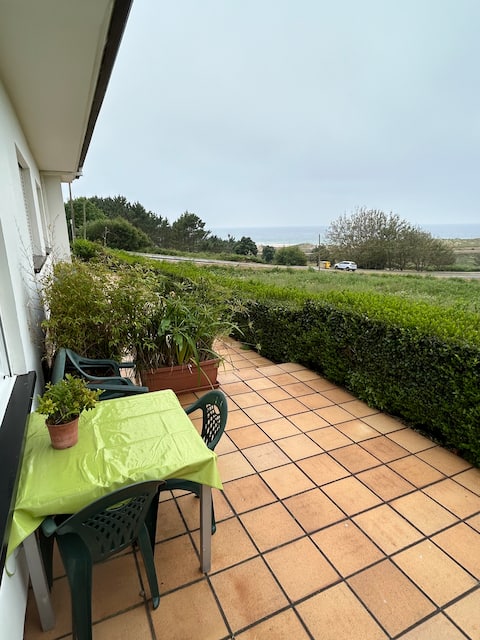 Propiedad de Airbnb exitosa: Fully-equipped studio with sea view Doniños-Ferrol en Ferrol
