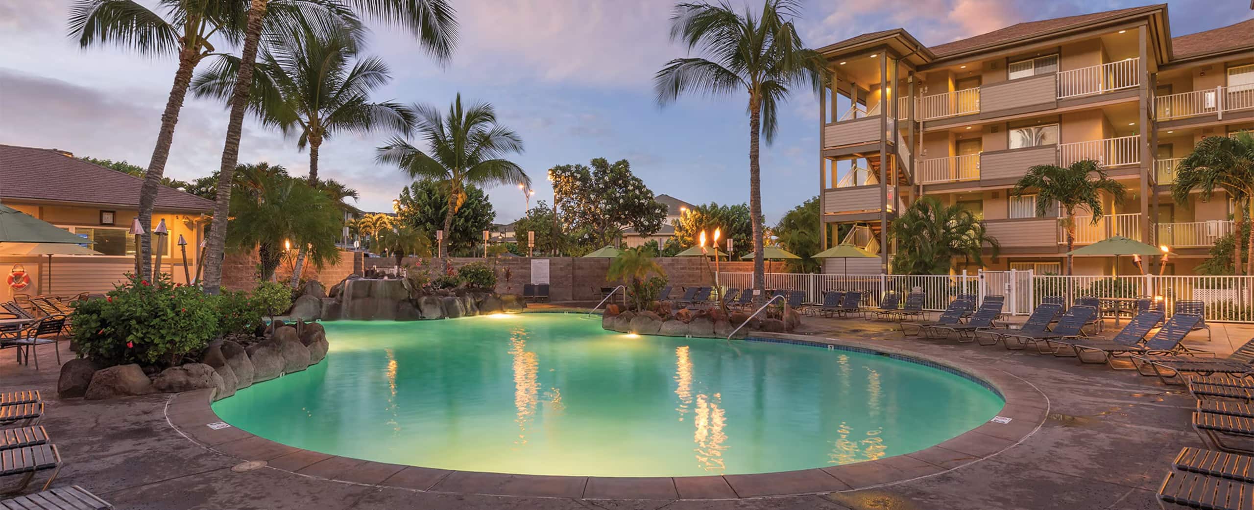 2 bed/2 Bath with Pool + Hot Tub - Photo 16