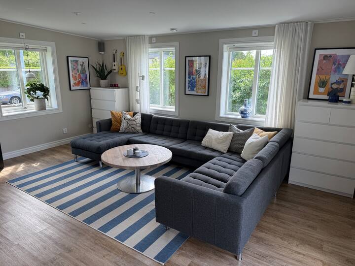 Mysig Villa Med Stor Trädgård - Jönköping