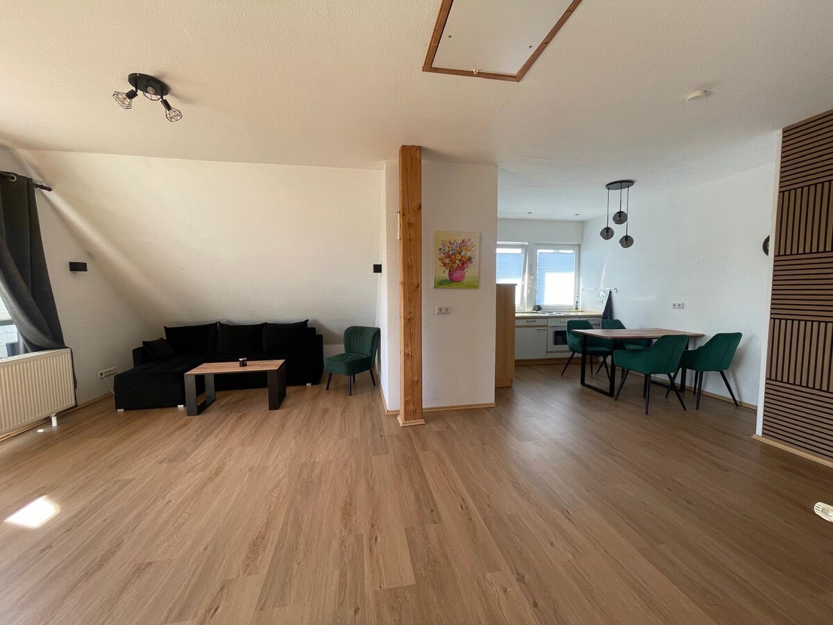 Anuncio de Airbnb popular: Vacation apartment "Fischbrötchenburg" Dangast with dog en Varel
