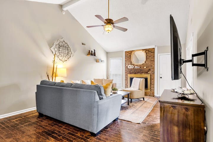 3b Whispering Pines - Charlotte, NC