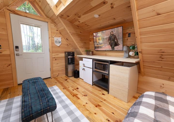 A-frame Camp Cabin 7 W/ Bathhouse - Bear Lake, MI