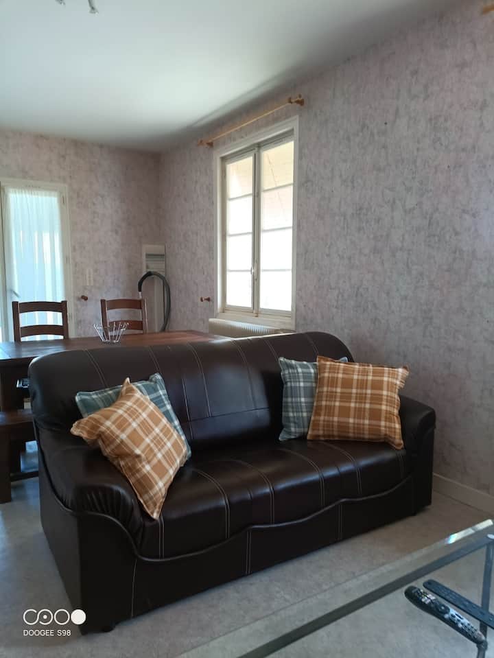 Appartement Avec Terrasse Et Jardin - Louhans