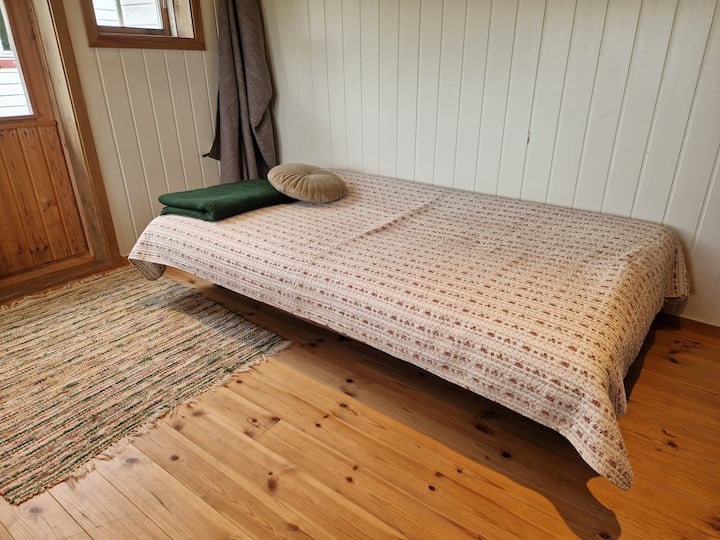 rozkladacia pohovka s matracom s hrúbkou 120 cm