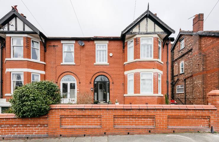 Copper Beech Victorian Home gallery image 5