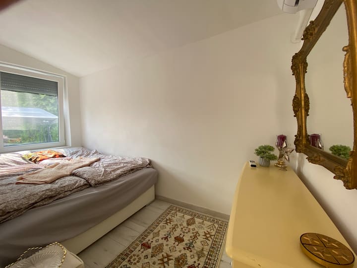 غرفة النوم 1