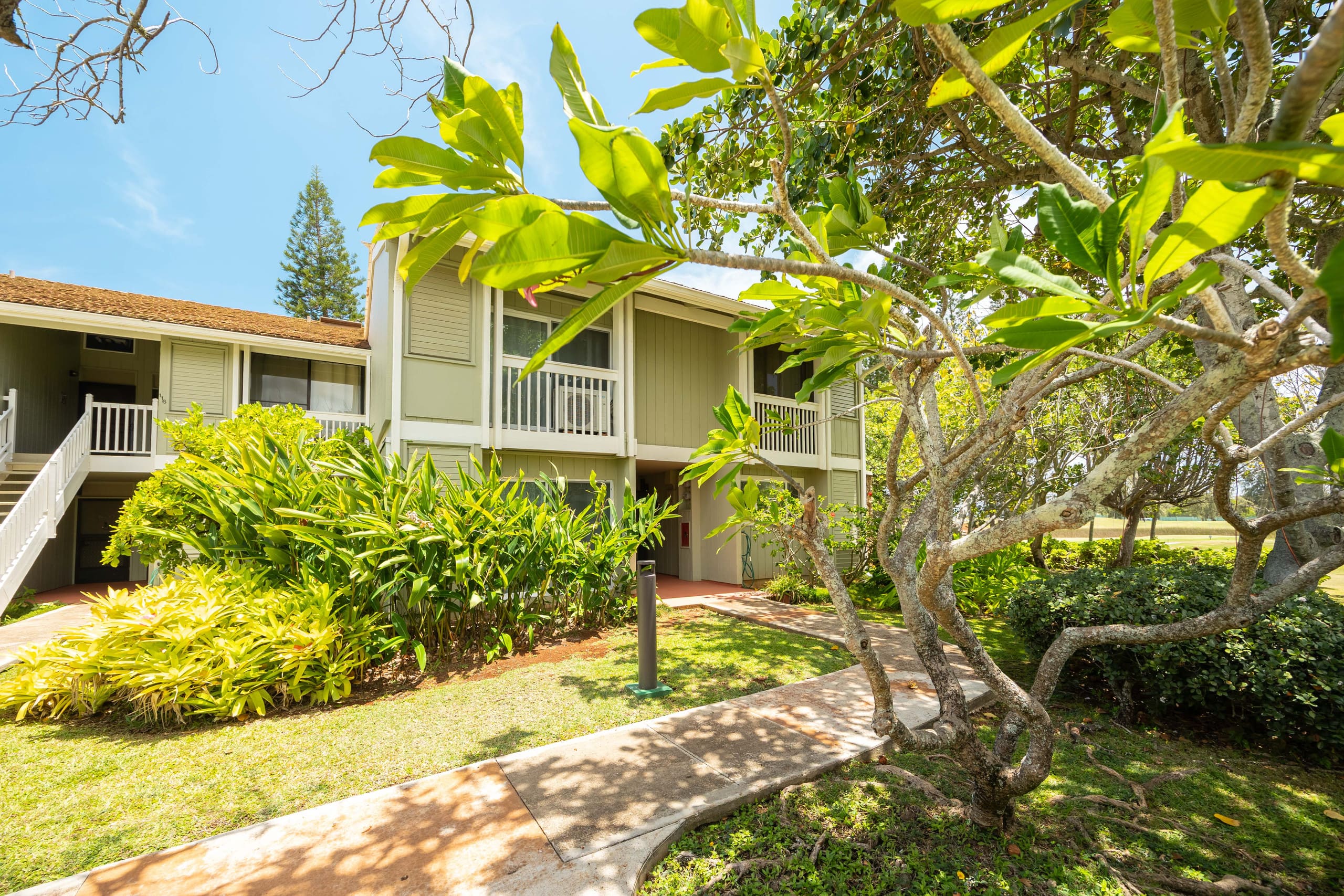 Home in Kahuku · ★5.0 · 3 bedrooms · 3 beds · 2.5 private baths - Image 52