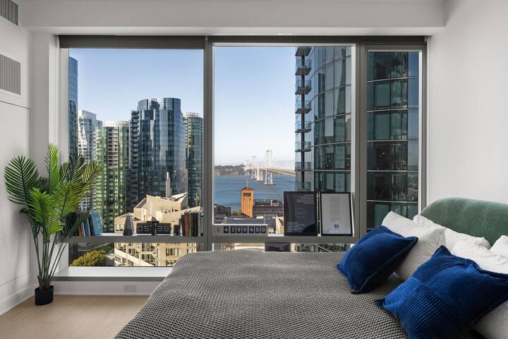 Stunning, Luxe Bay+Bridge Views